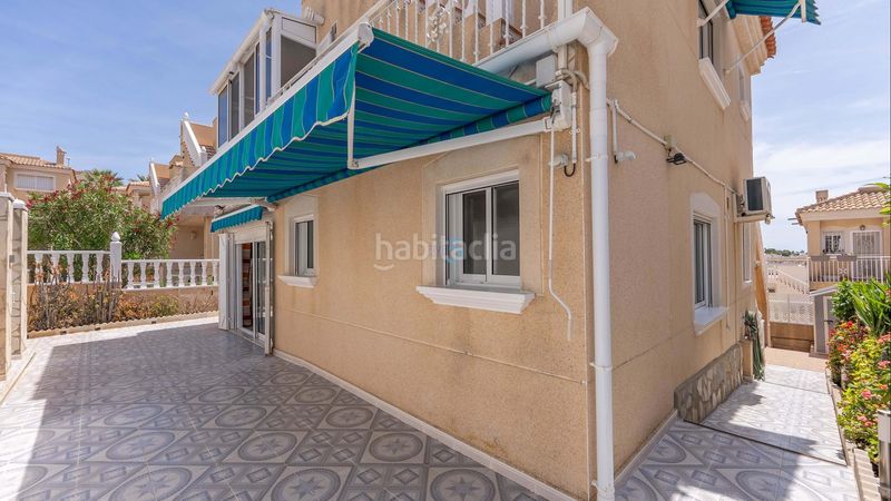 Foto 126b7efc-e32d-4a41-96aa-f81af728954b. Casa amb piscina a Villamartín-Las Filipinas Orihuela