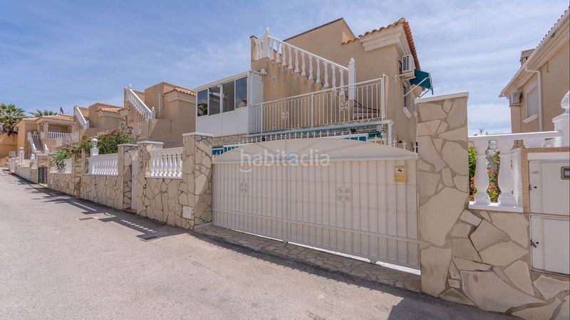 Foto 382582fe-7f48-4b7d-bcb1-2dbfb1616d61. Casa amb piscina a Villamartín-Las Filipinas Orihuela
