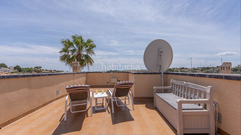 Foto 39892726-1f0a-4cc4-b0d9-4f9d7b610fe6. Casa amb piscina a Villamartín-Las Filipinas Orihuela