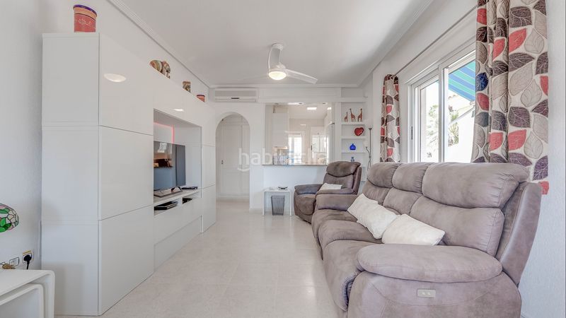 Foto 5b3bc6c1-ce3d-4e56-b14e-b353607a241a. Casa amb piscina a Villamartín-Las Filipinas Orihuela