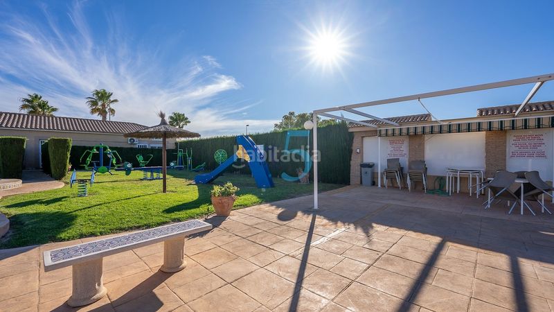Foto 791c2b3c-956d-4421-8b84-0c6a880a029e. Casa amb aparcament piscina a Villamartín-Las Filipinas Orihuela
