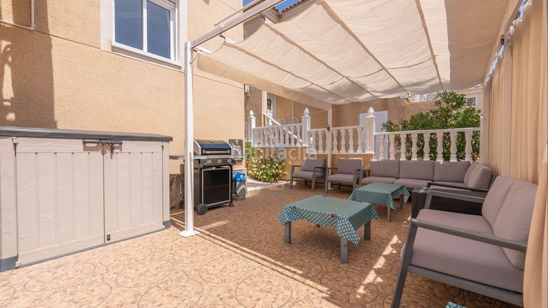 Foto 85e70c16-b505-4b22-bebd-04a10d4b5b19. Casa amb piscina a Villamartín-Las Filipinas Orihuela