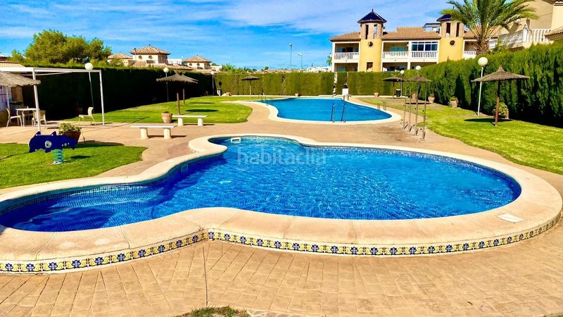 Foto 8e17a2e4-0db3-47db-9529-223ae7fd1962. Casa amb piscina a Villamartín-Las Filipinas Orihuela