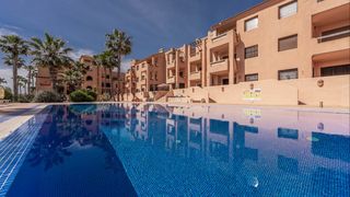 Pis a Las Lomas de Rame-Bahía Bella. Apartamento de 3 habitaciones y 2 baños con vistas al resort de