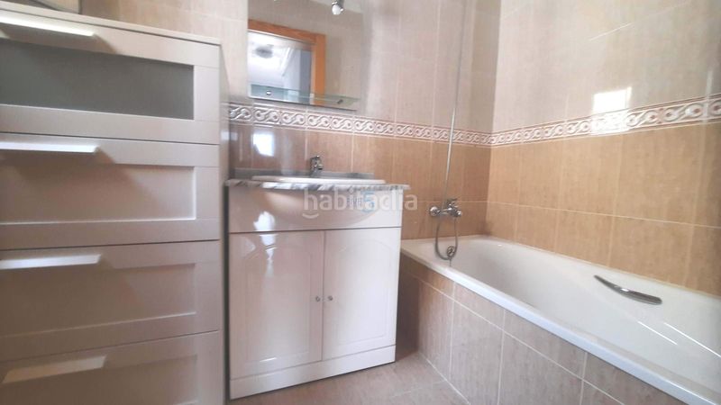 Foto 79aed2f2-d1ca-417f-ad4b-c0eb2681e1d1. Casa adossada amb calefacció a Jerónimo y Avileses Murcia