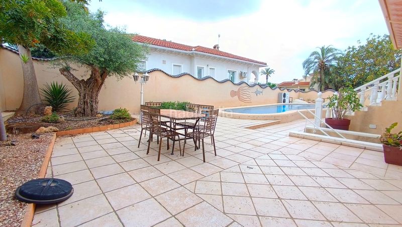 Foto b96ef072-87c5-4484-8d7c-12da778fda25. Casa amb calefacció piscina a Rojales