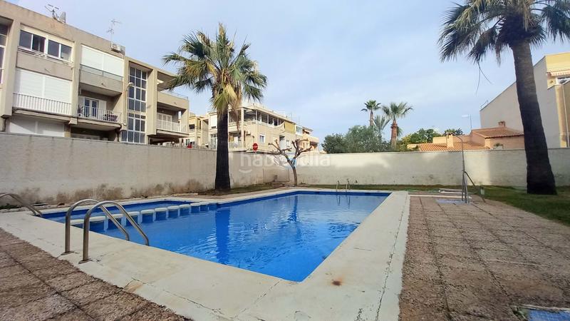 Foto 01a18503-ea7b-40c7-a75f-dae972b7c3e6. Reihenhaus mit pool in Avenida Habaneras - Curva de Palangre Torrevieja