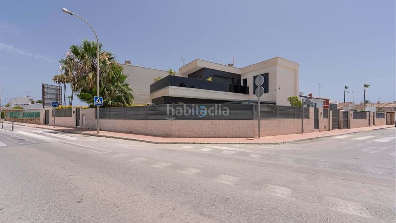Foto 4ecf1da0-d604-4e8d-8a4c-ab71be2732c3. Casa amb calefacció piscina a Santiago de La Ribera San Javier
