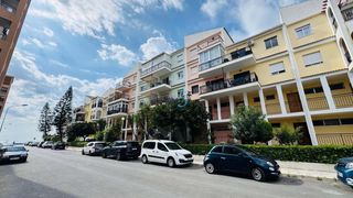 Pis a La Veleta. Este precioso apartamento de una habitación y un baño en la prim