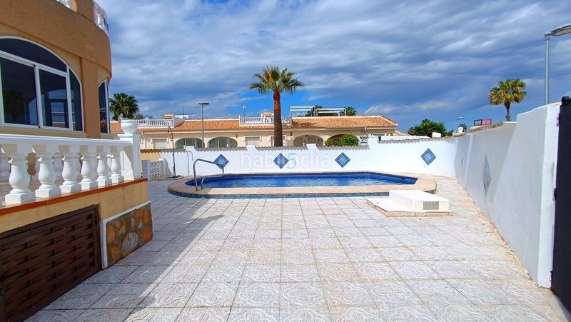 Foto 46ce3912-e57b-49cf-9d4c-b5f18da594ba. Casa amb piscina a Benijófar