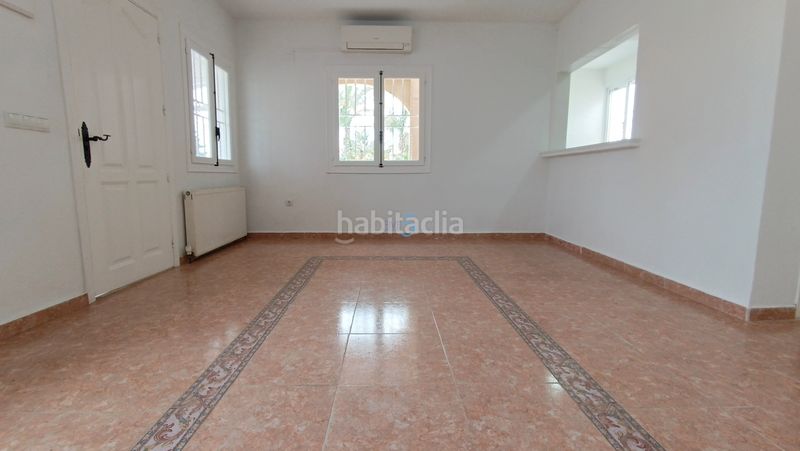 Foto db202a9c-15ef-4b48-87e1-a6fbc8ec698e. Casa amb piscina a Benijófar