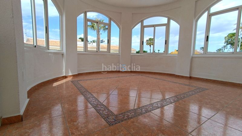 Foto f7851ee9-0445-473d-8a08-b1369cd30afa. Casa amb piscina a Benijófar