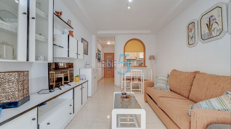 Foto fc5c7cea-a40e-4faf-b8dd-2bba702fe75d. Pis a Zona Playa del Cura Torrevieja