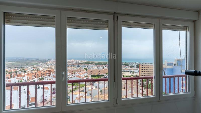 Foto 8627dddf-4983-49b3-bb2b-24ca01c05550. Duplex avec piscine dans Torreblanca Torrevieja