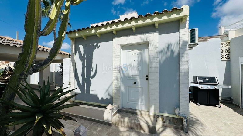 Foto 02dccd8a-9044-4d77-b161-cfaa9fd2d076. Casa amb piscina a Playa Flamenca Orihuela