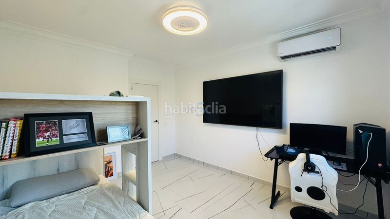 Foto 540a4aa5-841d-4ec2-a9bb-57aa88511e29. Casa amb piscina a Playa Flamenca Orihuela