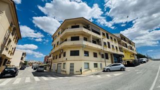 Pis a San Miguel de Salinas. Este fabuloso apartamento de tres habitaciones y dos baños en la