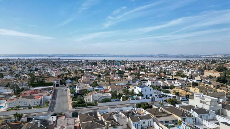 Foto 68e1830f-3823-48f2-aefe-6dd846b098be. Casa en Zona Carrefour - Urbanizaciones Torrevieja