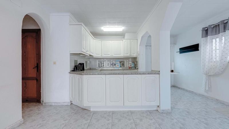 Foto cf26e963-09b7-40b1-aa13-e132cbedbe7f. Casa en Zona Carrefour - Urbanizaciones Torrevieja