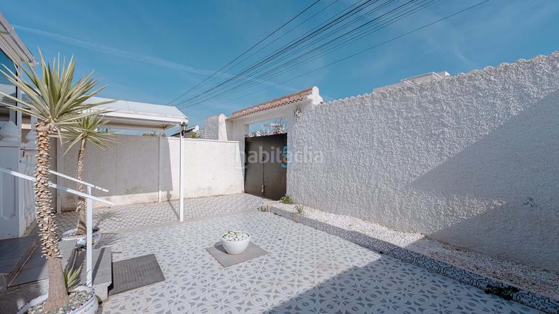 Foto d699af12-455a-47ef-9b12-80c4370250dc. Casa en Zona Carrefour - Urbanizaciones Torrevieja