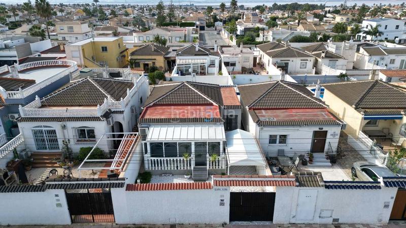 Foto f23dce8f-1170-4e4a-ab2b-f6c9603bfbb7. Casa en Zona Carrefour - Urbanizaciones Torrevieja