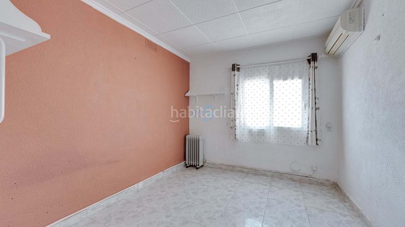 Foto 59b74d8b-db40-4f2e-84bd-6a7b3f01fbb5. Haus mit pool in Zona Carrefour - Urbanizaciones Torrevieja