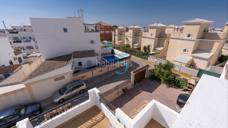 Foto 5dd5a53b-58a4-49cc-b5b0-9d5533d02d27. Casa amb piscina a La Florida Orihuela