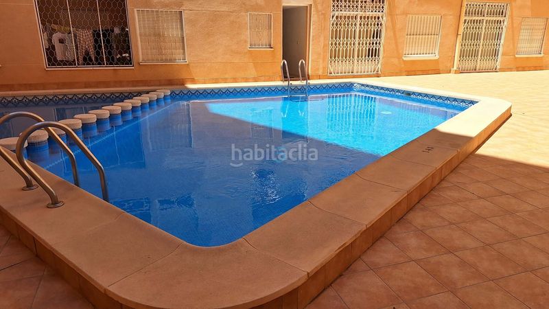 Foto c3b17c95-72ec-46ee-b33a-bcf3635cb41d. Pis amb piscina a Antonio Machado Torrevieja
