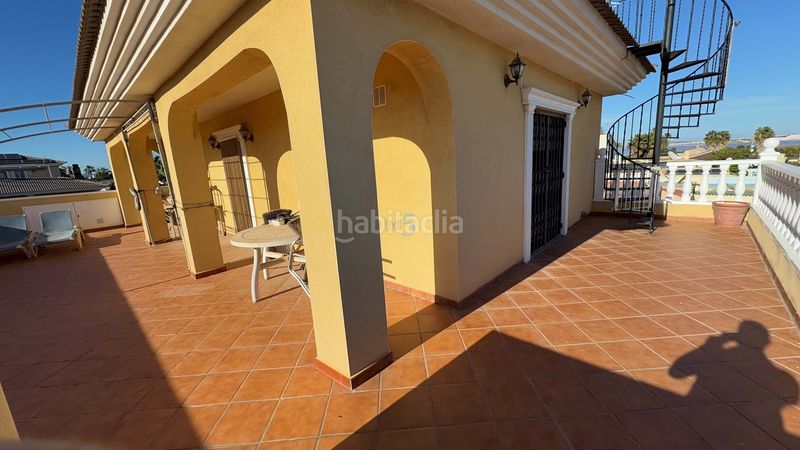 Foto df53edd0-1172-423f-b6d6-1216dab36147. Casa amb piscina a Los Balcones-Los Altos Torrevieja