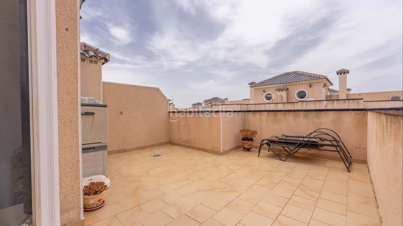 Foto 46ffb483-d08d-4f2c-a4db-194814cd639b. Casa adosada esta fabulosa casa cuádruple completamente amueblada de dos dormitorios y dos baños está situada en la popular zona de la zenia, c en Orihuela