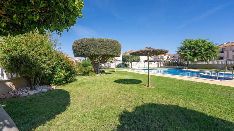 Foto 49a34133-9e39-494f-a430-3476b6ac3730. Casa amb calefacció piscina a Algorfa
