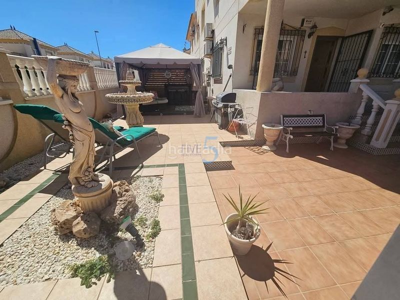 Foto d6cd9bea-655a-4083-b121-c2a79322e791. Pis amb piscina a Los Almendros Orihuela