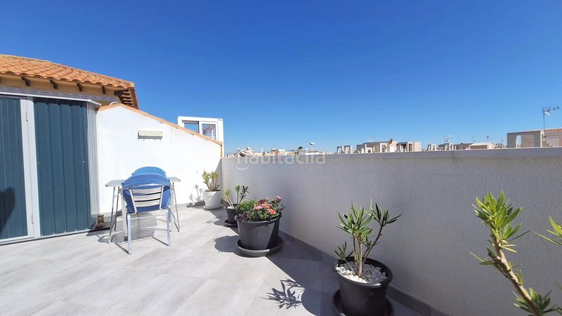 Foto d8bf4c8c-7142-490b-bb76-1ad0c417efc5. Casa amb piscina a Zona Carrefour - Urbanizaciones Torrevieja