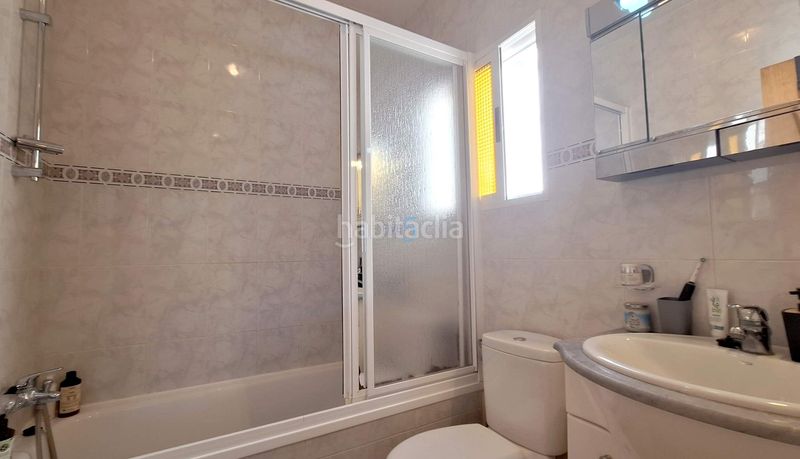 Foto f15554aa-953e-46f4-ab0b-9bccd2f282b1. Casa amb piscina a Zona Carrefour - Urbanizaciones Torrevieja
