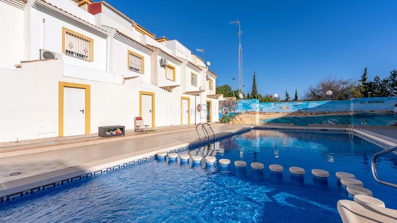 Foto 32c949f5-6394-4f29-92f6-4e165f390d6d. Casa adossada amb piscina a San Javier San Javier