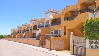 Pis a Montesinos (Los). Situado en la exclusiva urbanización de la herrada en los montes