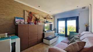 Flat in San Javier. Apartamento bien ubicado con vistas al mar desde la terraza de l
