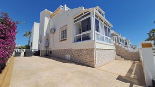 Casa a Playa Flamenca. Fantástico 3 dormitorios y 2 baños, adosado en orihuela, alicant