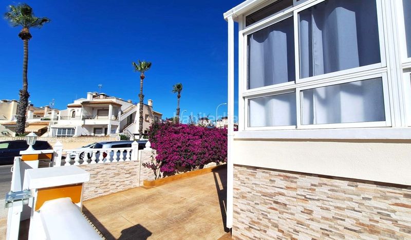 Foto 55c9ce37-b909-406d-9553-78507b72b090. Casa amb aparcament piscina a Playa Flamenca Orihuela