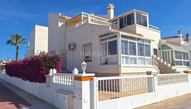 Foto df735470-0ee8-404b-ac72-cea171716c19. Casa amb aparcament piscina a Playa Flamenca Orihuela