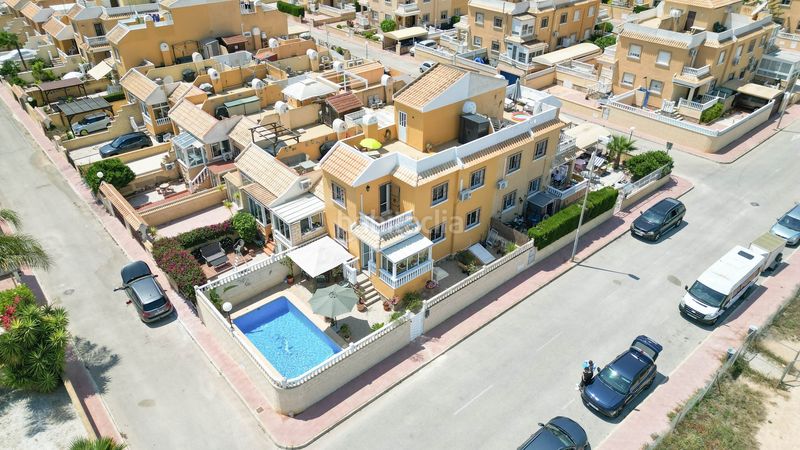 Foto 48148acc-08a6-4773-a04e-2baff795514c. Casa amb calefacció piscina a Rojales
