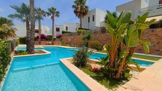 Appartement à Algorfa. Precioso apartamento de 2 habitaciones en la planta baja con jar