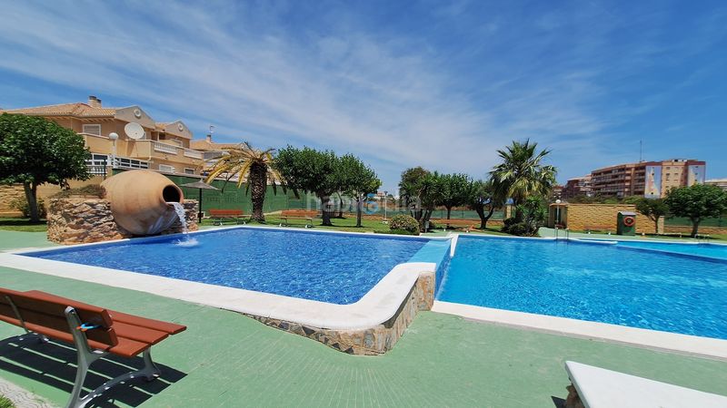 Foto 9f3f3af6-d77f-41db-b280-75f4ee3d818c. Pis amb aparcament piscina a Torreblanca Torrevieja