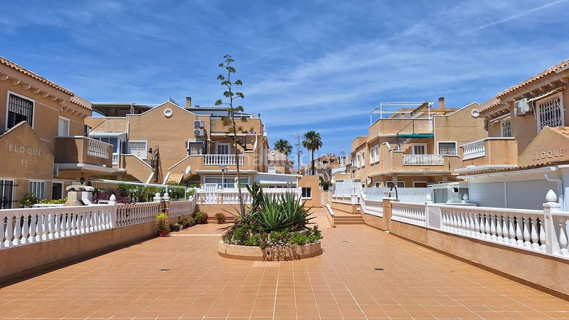 Foto a3452d28-7eca-4757-911a-aa07b77d7584. Pis amb aparcament piscina a Torreblanca Torrevieja