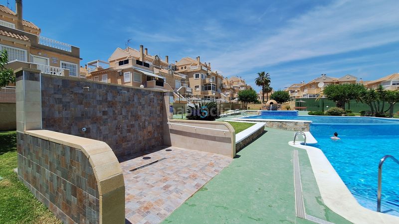 Foto a48482e6-d26c-49e7-901a-e245077c9b3c. Pis amb aparcament piscina a Torreblanca Torrevieja