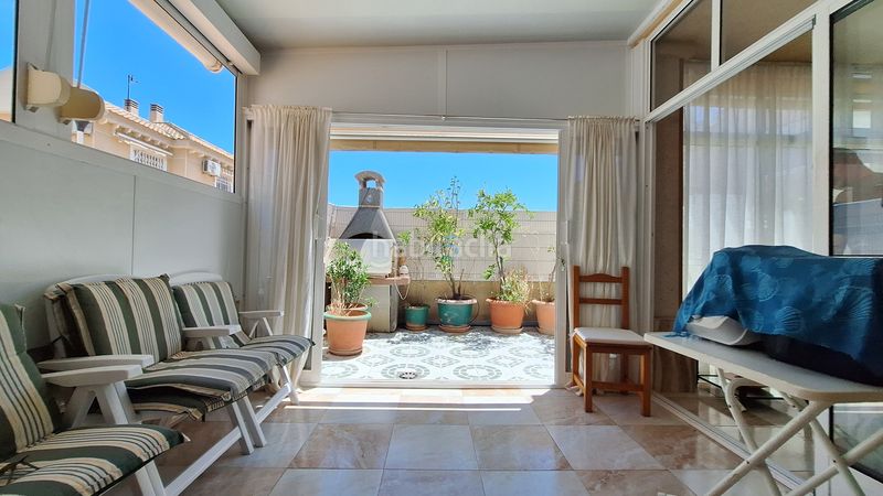 Foto a6a43522-285c-4e3e-9f71-a9d851530b87. Pis amb aparcament piscina a Torreblanca Torrevieja