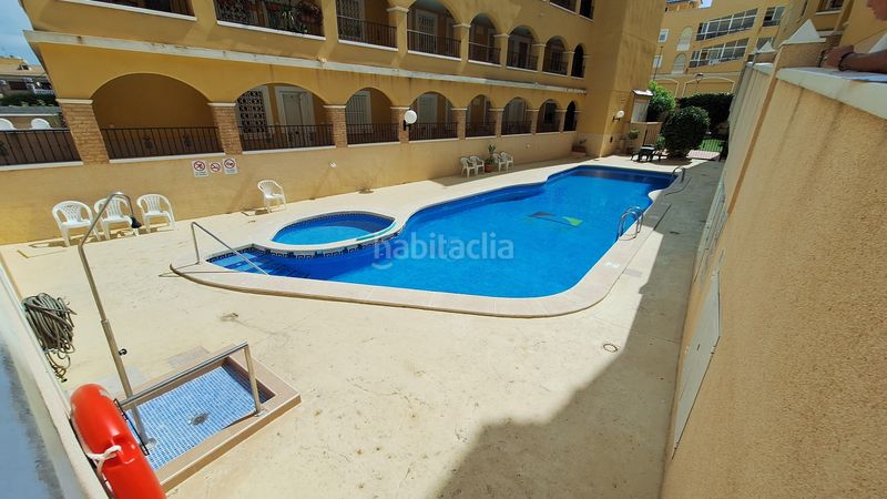 Foto ab4e5461-5005-4cc4-ad01-62d4c1cbf1d7. Pis amb piscina a Algorfa