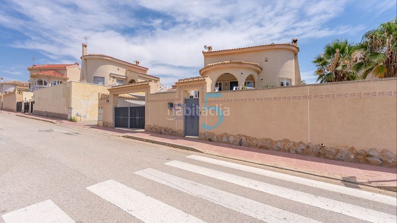 Foto ec4a7591-f096-42b5-b700-971ed7436c19. Casa amb calefacció piscina a Centro de la Ciudad Quesada Rojales