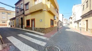 Appartement  Calle linde. Fantástico apartamento en planta baja de 3 dormitorios y 2 baños
