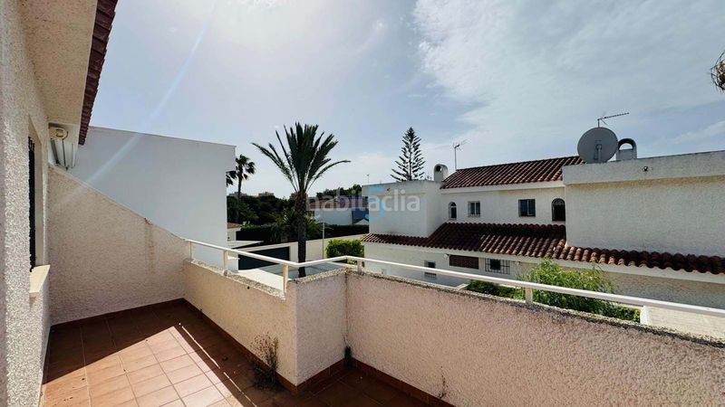 Foto 6dc2f0e2-b3d6-4a24-931d-b61cea556d3f. Casa amb piscina a Campoamor Orihuela